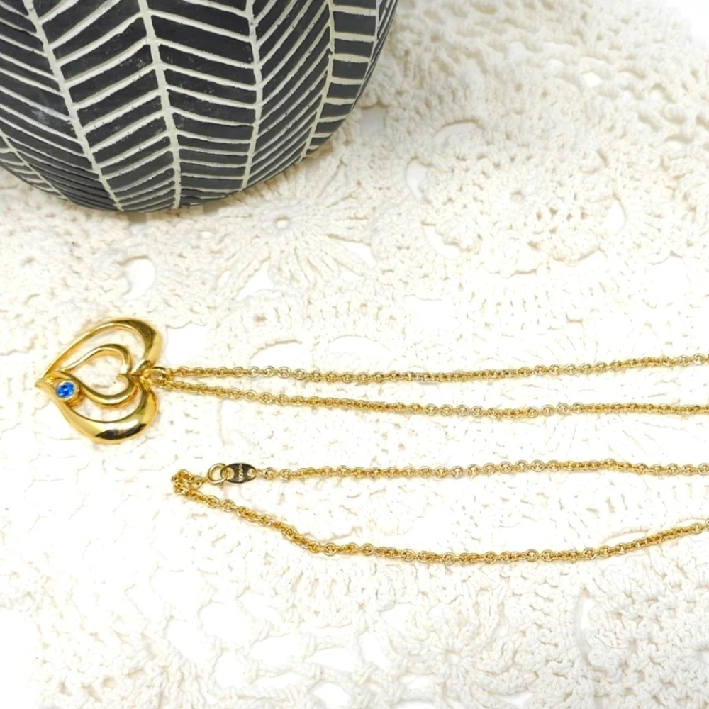 Vtg AVON Golden Heart Blue September Birthstone Necklace - Picture 4 of 4